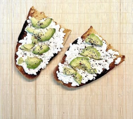 Receta De Tostadas Con Aguacate Y Queso Cottage