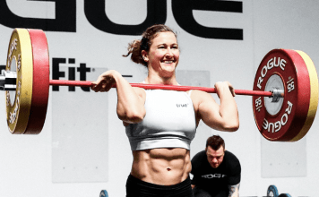 Tia-Clair Toomey, ganadora del Rogue Invitational 2020