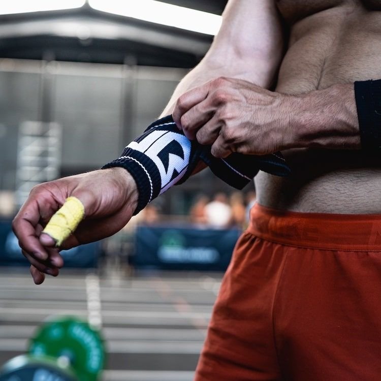 Muñequeras de CrossFit: protección y soporte para tus entrenamientos